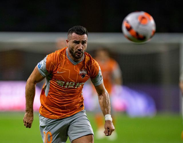 8868体育娱乐平台-【中超】鸭梨传射穆谢奎丢点 浙江0比2不敌深圳